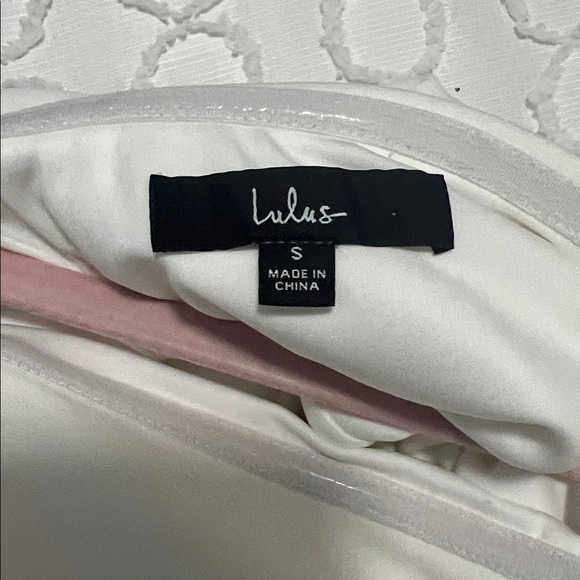 Lulu’s Sweet Elegance White Off-Shoulder Dress Women’s Small - Picture 9 of 9